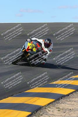 media/Mar-20-2023-Moto Forza (Mon) [[d0bbc59e78]]/1-A Group (Green)/Session 2 (Bowl)/